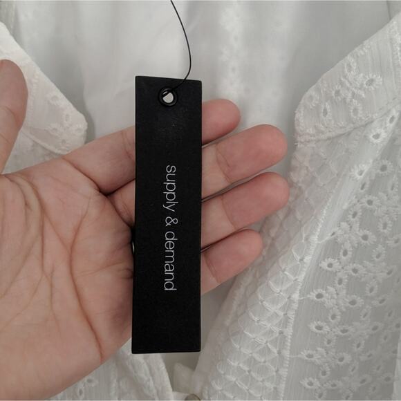 Women's Supply & Demand Daphne White Lace Sleeve Blouse Top Medium Oversized - Picture 3 of 8